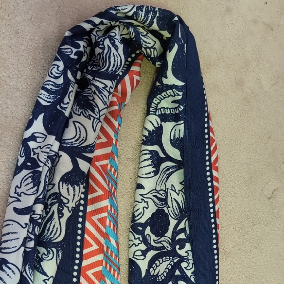 Colorful Patterned Scarf - Picture 3 of 5